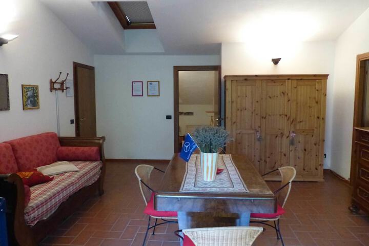Room 13 of 28