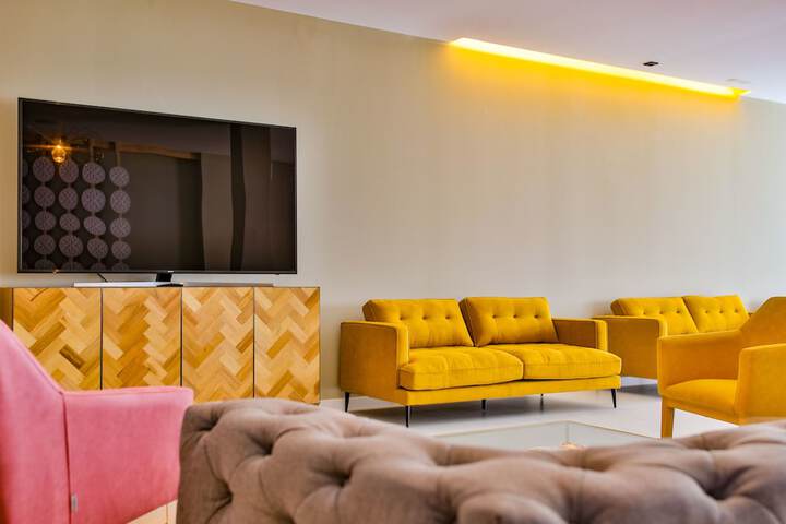 Hotel Interior 5 of 107