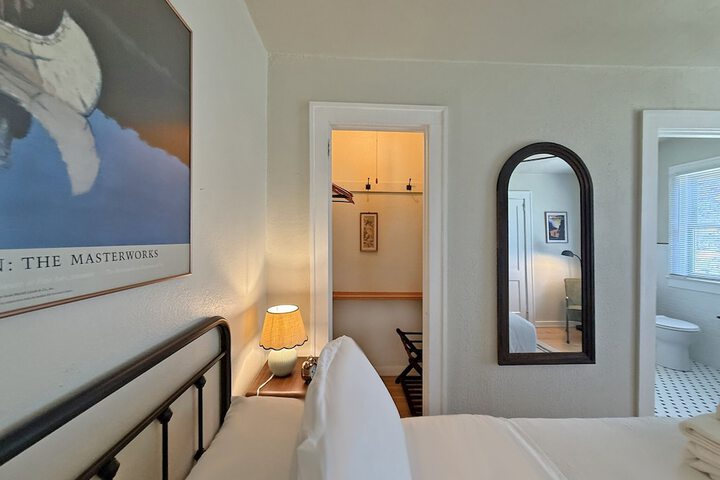 Room 16 of 62