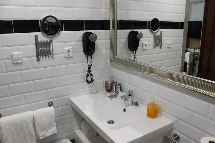 Room 30 of 52