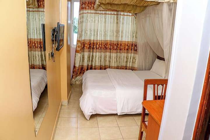 Room 29 of 108