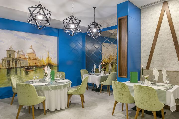 Dining 65 of 121