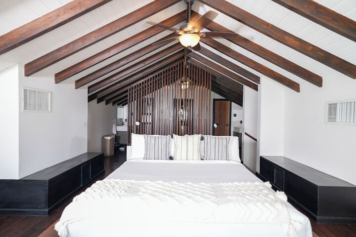 Room 49 of 239