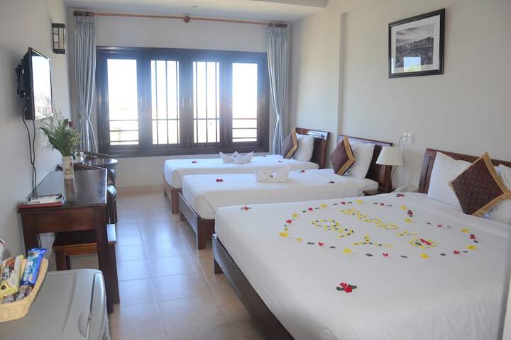 Room 9 of 75
