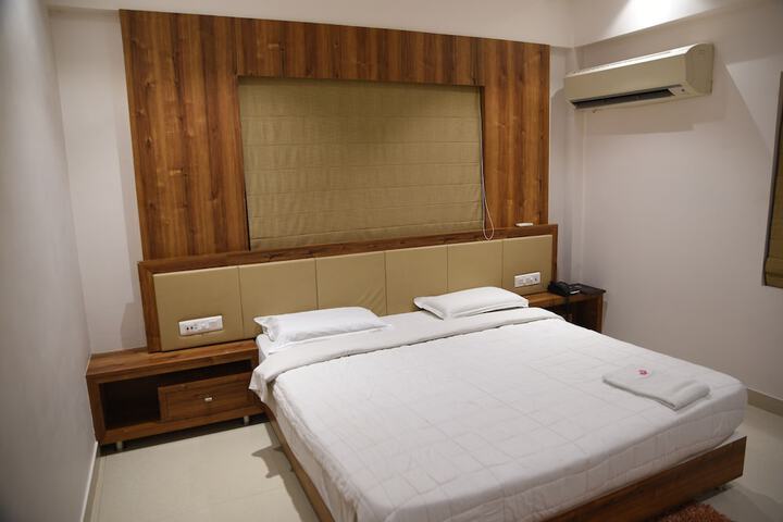 Room 15 of 31