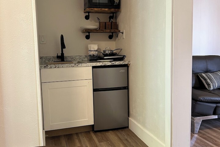 Room 10 of 38