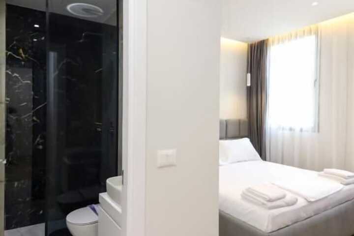 Room 16 of 59