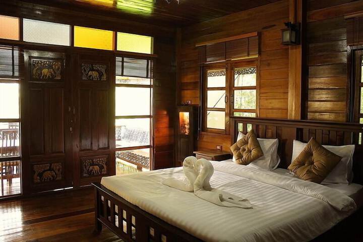 Room 2 of 13