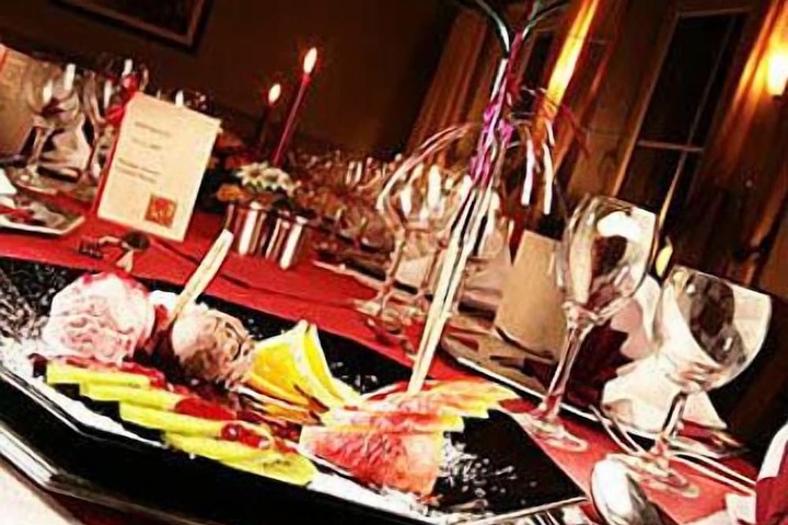 Dining 16 of 36