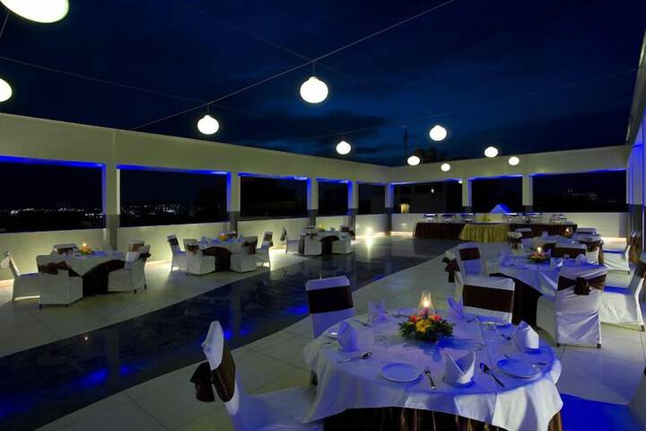Dining Photos