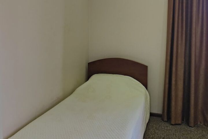 Room 30 of 164