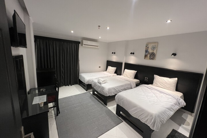 Room 50 of 107