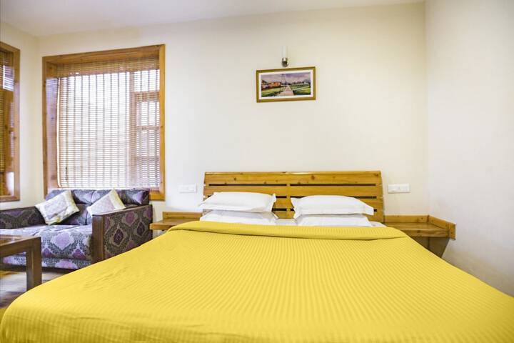 Room 4 of 19