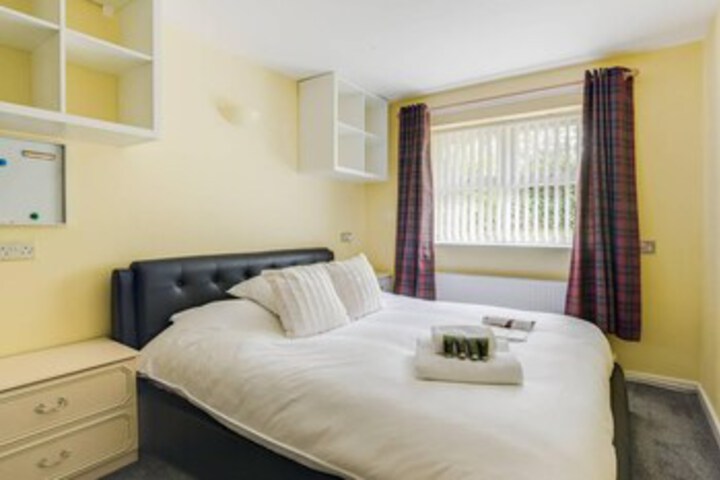 Room 3 of 35