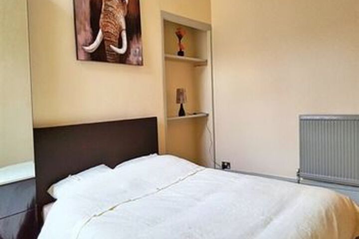 Room 7 of 24