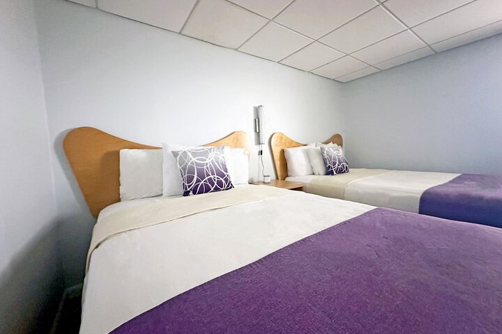 Room 183 of 258