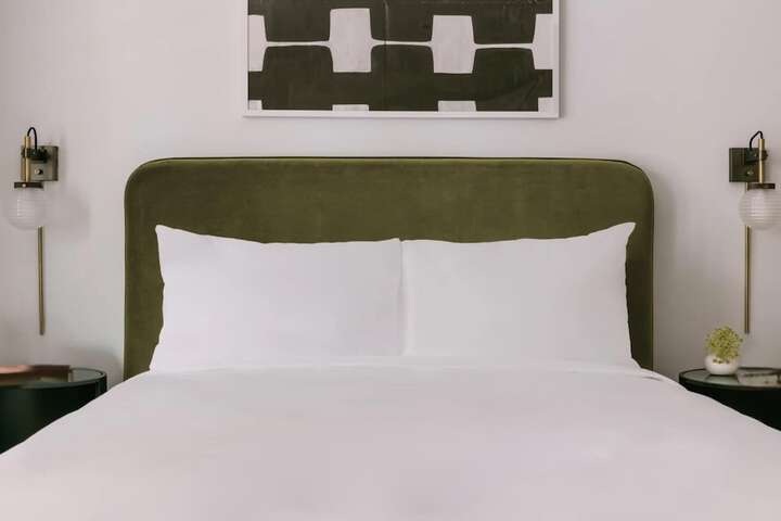 Room 15 of 44