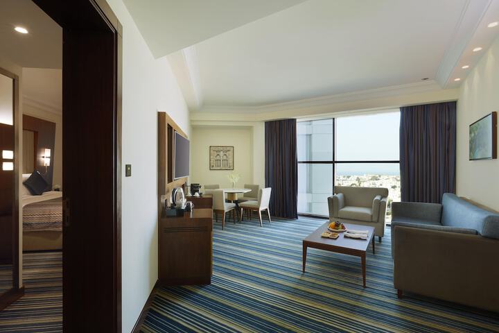 Room 12 of 51