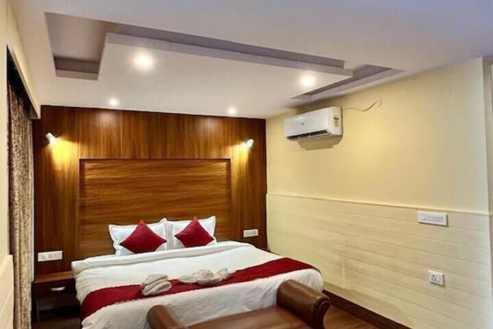 Room 15 of 64