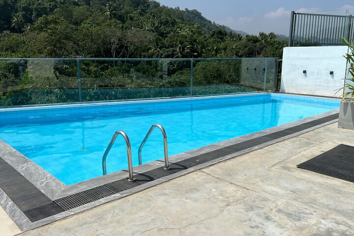 Pool 16 of 47