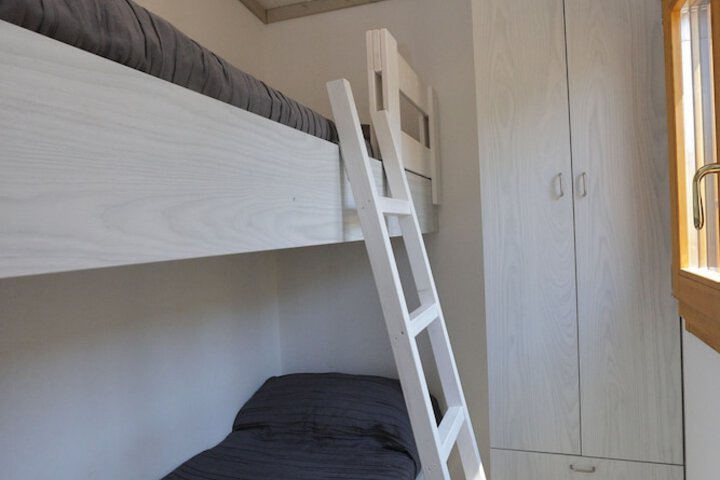 Room 12 of 79