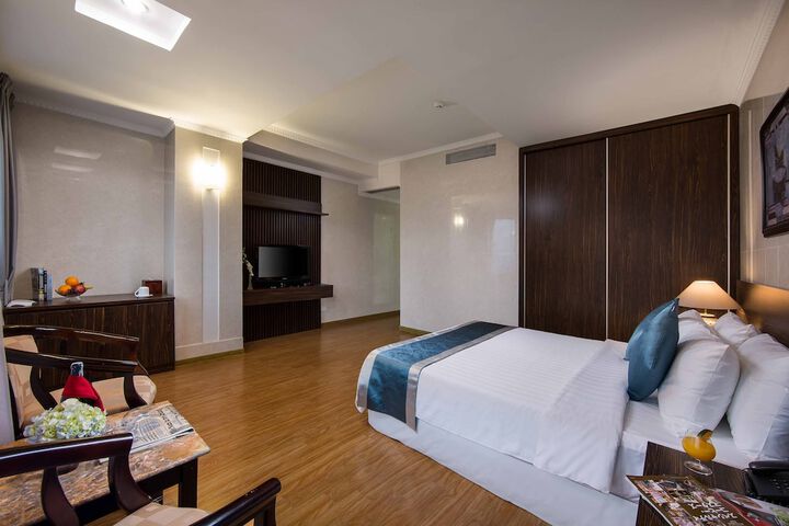 Room 12 of 45