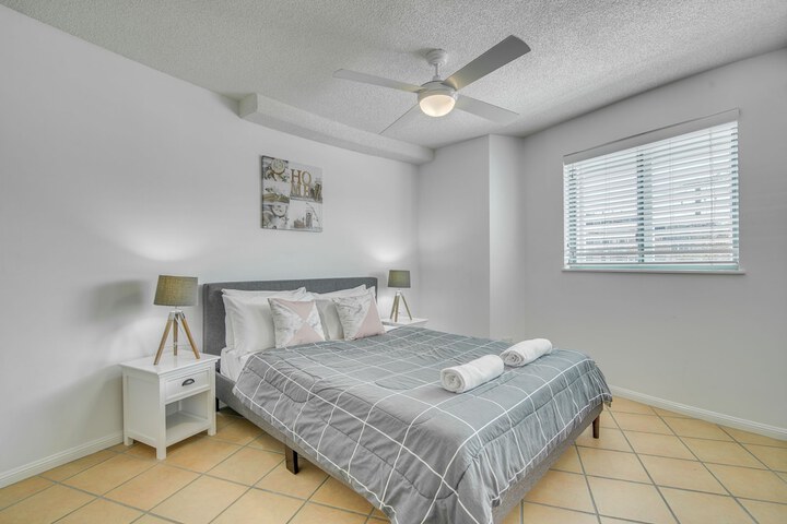 Room 5 of 272