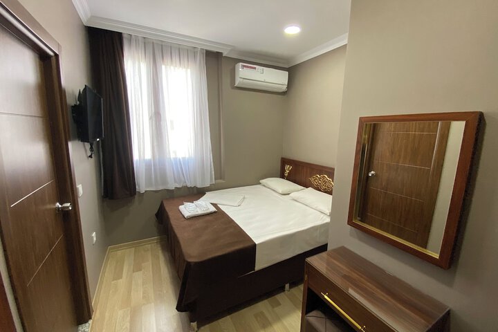 Room 40 of 61