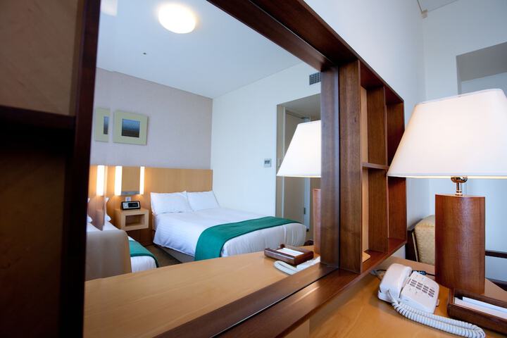 Room 25 of 39