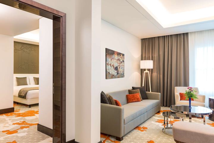 Room 10 of 95
