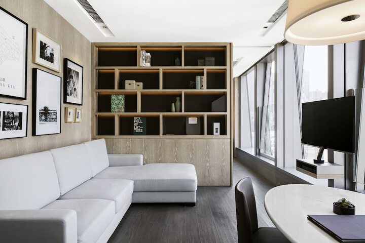 Room 26 of 38