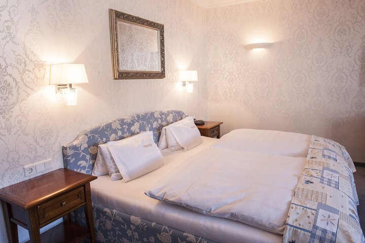 Room 14 of 53