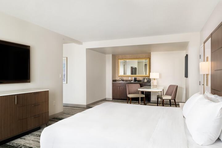 Room 41 of 163