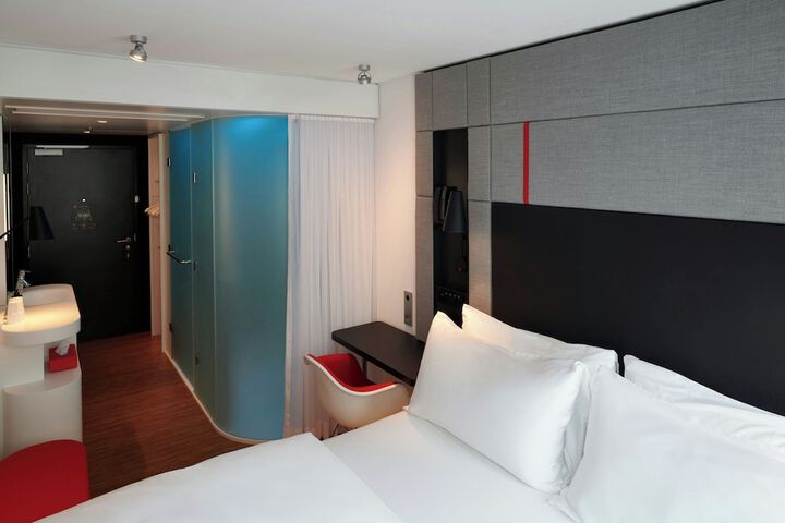 Room 12 of 59