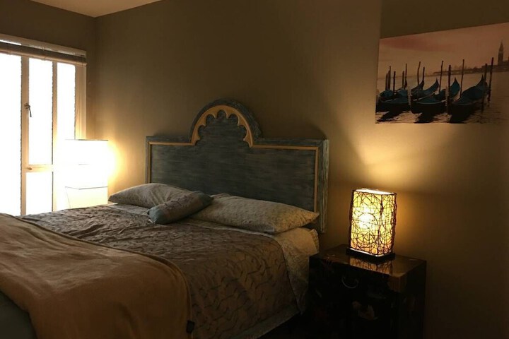 Room 6 of 47