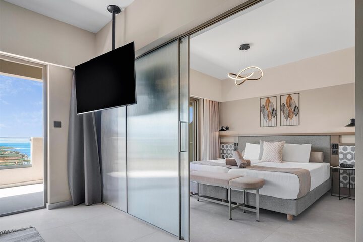 Room 65 of 190
