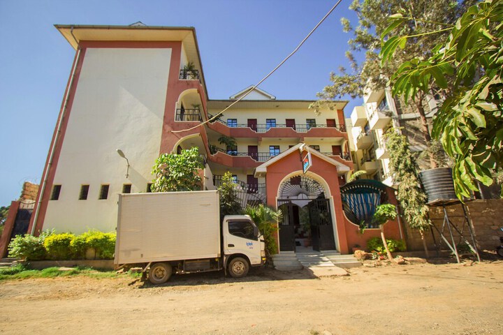 Hotel 56 of 58