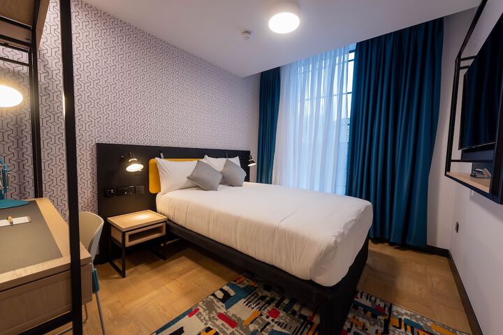 Room 3 of 24
