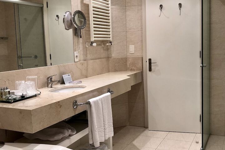 Room 56 of 129