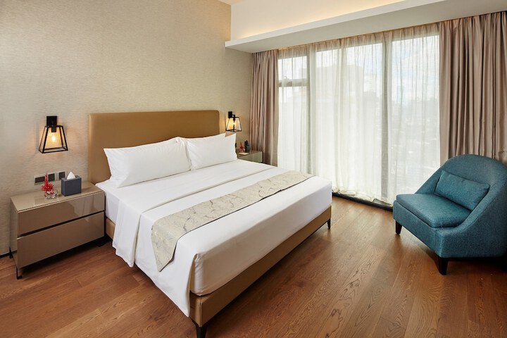 Room 25 of 63