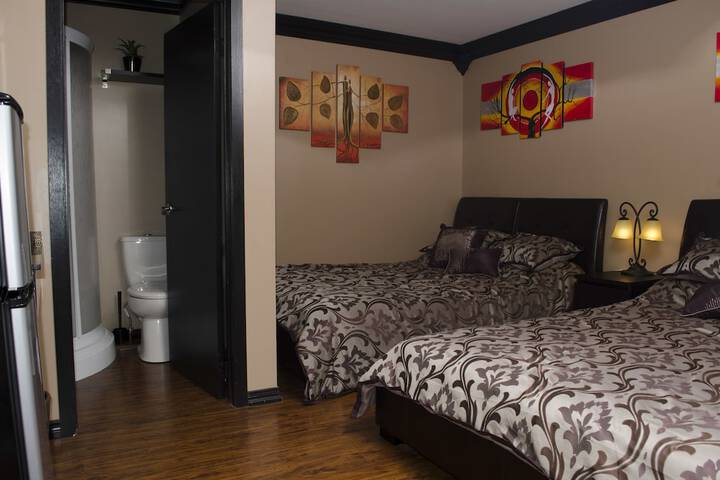 Room 2 of 80