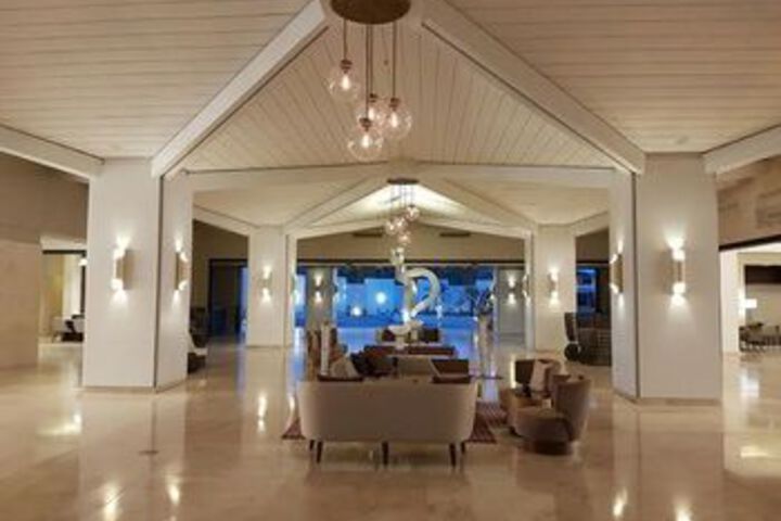 Hotel 46 of 80