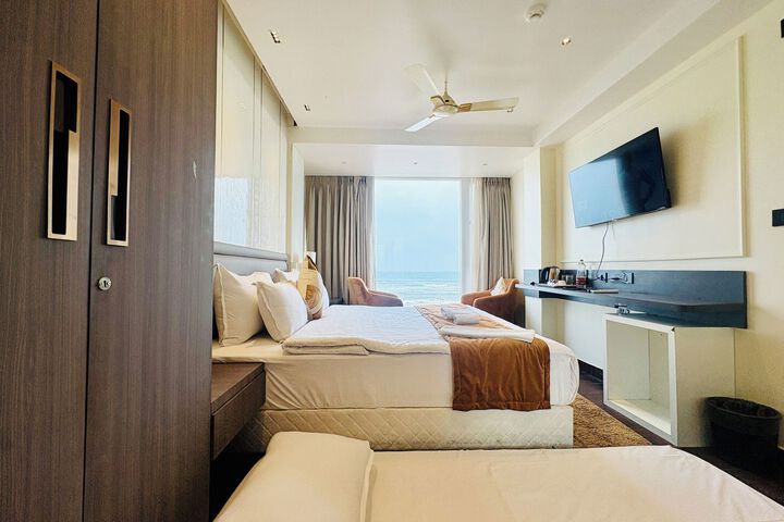 Room 33 of 55