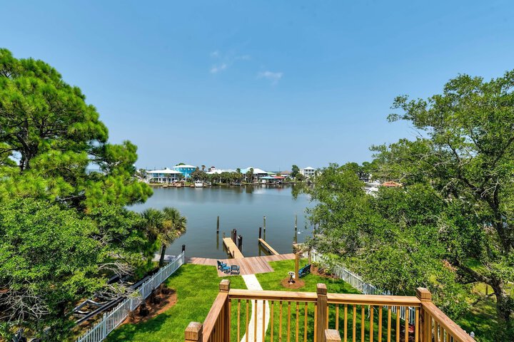 Luxe Family Condo w / Gulf View in Dauphin Island!