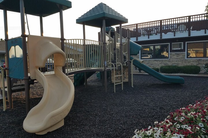 Children's play area - outdoor