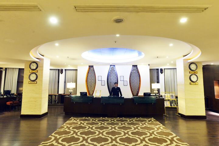 Guest Lobby