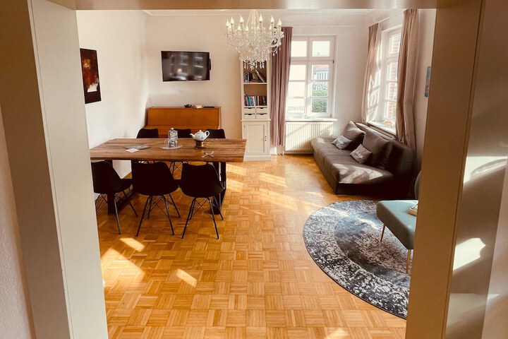 Room 6 of 40