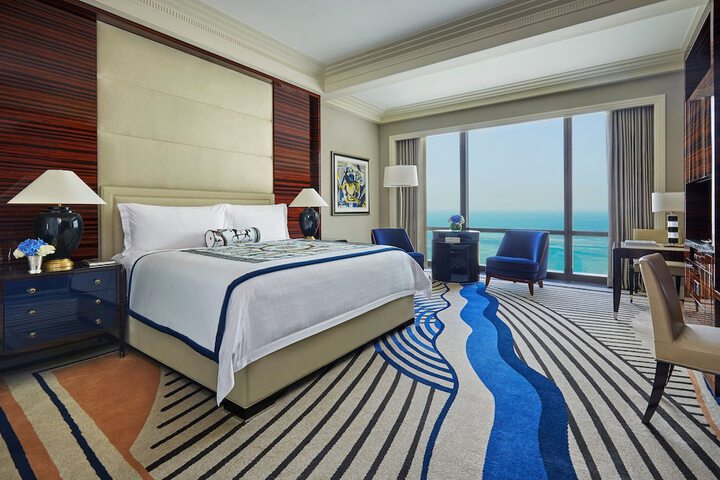 Room 38 of 147