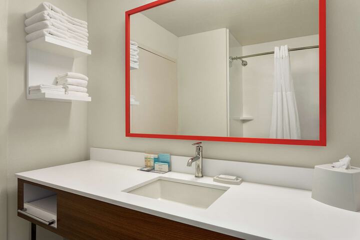 Bathroom shower
