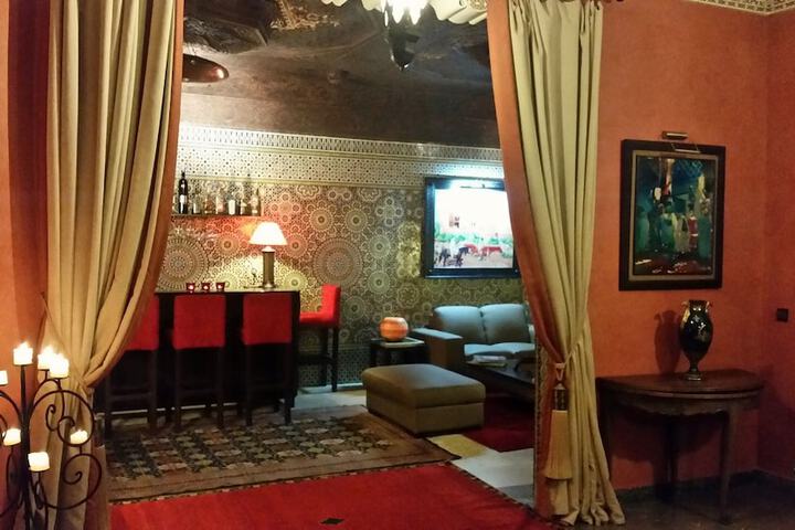 Guest Lobby